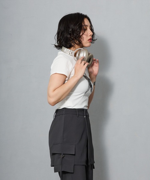 aremoi(アレモイ)の「スターグラフィック コンパクトTシャツ(Tシャツ/カットソー・レディース・ホワイト・SMALL/MEDIUM/LARGE)」の22枚目の写真