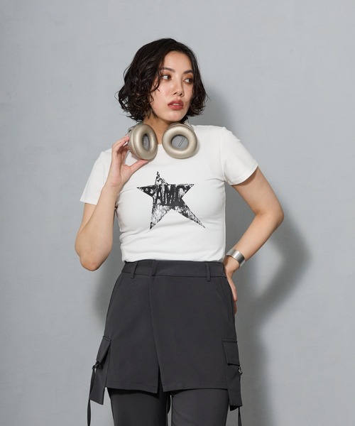 aremoi(アレモイ)の「スターグラフィック コンパクトTシャツ(Tシャツ/カットソー・レディース・ホワイト・SMALL/MEDIUM/LARGE)」の16枚目の写真