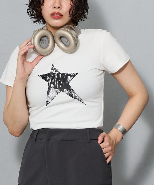 aremoi(アレモイ)の「スターグラフィック コンパクトTシャツ(Tシャツ/カットソー・レディース・ホワイト・SMALL/MEDIUM/LARGE)」の4枚目の写真