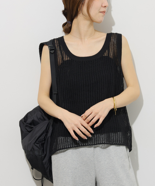 JOURNAL STANDARD relume(ジャーナルスタンダード レリューム)の「2WAYメッシュニットノースリーブ(ニット/セーター・レディース・ブラック/ベージュ/ブラウン・FREE)」の1枚目の写真
