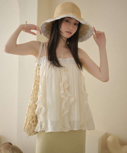 LAULEN（ローレン）の「ruffle design camisole /ラッフルデザインキャミソール（キャミソール・レディース・ベージュ/アイボリー・FREE）」の3枚目の写真