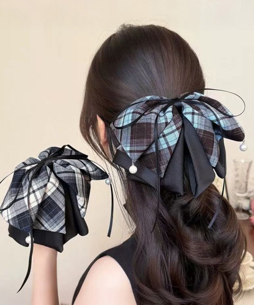 Miniministore(ミニミニストア)の「チェック柄 リボン バンスクリップ大きめ(バレッタ/ヘアクリップ・レディース・ライトブルー/ネイビー・FREE)」の7枚目の写真