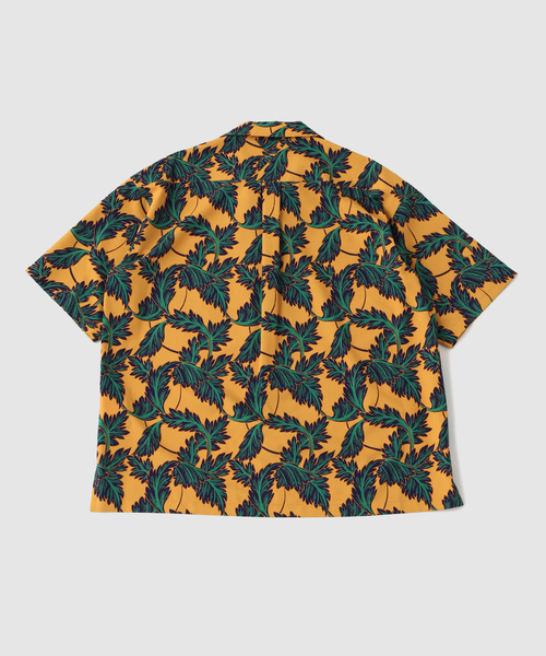 WHITE MOUNTAINEERING(ホワイトマウンテニアリング)の「White Mountaineering BOTANICAL PATTERN OPEN COLLAR SHIRT(シャツ/ブラウス・メンズ・マスタード・3/2)」の2枚目の写真