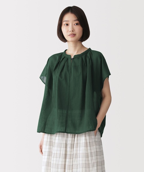 無印良品(ムジルシリョウヒン)の「婦人 強撚 シアーフレンチスリーブブラウス(シャツ/ブラウス・レディース・ブラック/ダークグリーン/ホワイト系/ブラック系・S/M/L/XL)」の4枚目の写真