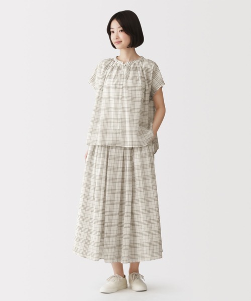無印良品(ムジルシリョウヒン)の「婦人 強撚 シアーフレンチスリーブブラウス(シャツ/ブラウス・レディース・ブラック/ダークグリーン/ホワイト系/ブラック系・S/M/L/XL)」の5枚目の写真