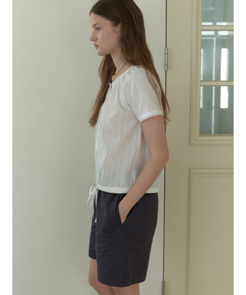 THEMITTEN(ザ・ミトン)の「Foliage half blouse (white)(シャツ/ブラウス・レディース・その他・FREE)」の4枚目の写真