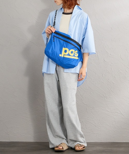 POLeR（ポーラー）の「[POLeR/ポーラー] ドロストリング 巾着スリングバッグ（ショルダーバッグ・レディース・ブルー/ブラック/ライトグレー・ONE SIZE）」の18枚目の写真