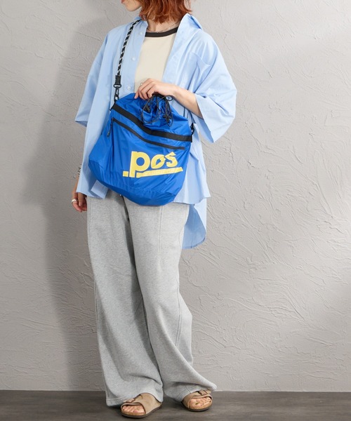 POLeR（ポーラー）の「[POLeR/ポーラー] ドロストリング 巾着スリングバッグ（ショルダーバッグ・レディース・ブルー/ブラック/ライトグレー・ONE SIZE）」の5枚目の写真