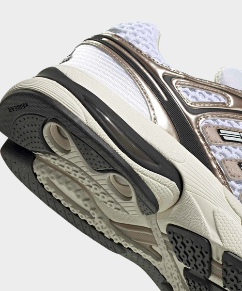 adidas(アディダス)の「アディスター コントロール 5 / ADISTAR CONTROL 5 / アディダスオリジナルス adidas Originals(スニーカー・メンズ・ホワイト・22.5cm/24.0cm/23.5cm/23.0cm/25.0cm/24.5cm/29.0cm/28.5cm/28.0cm/27.5cm/27.0cm/26.5cm/26.0cm/25.5cm/22.0cm)」の8枚目の写真