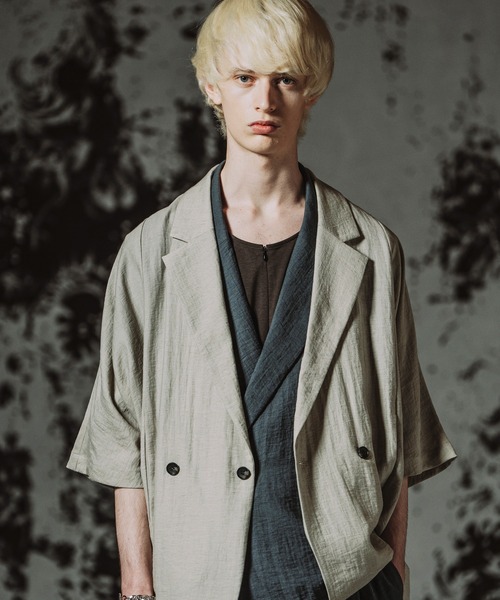 NO ID.（ノーアイディ）の「【NO ID.】Dolman Half Sleeve 2Way Jacket / ドルマン ハーフスリーブ 2ウェイ ジャケット（テーラードジャケット・メンズ・ブラック/グレー/ブルーグレー・ONE SIZE）」の4枚目の写真