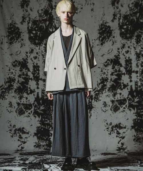 NO ID.（ノーアイディ）の「【NO ID.】Dolman Half Sleeve 2Way Jacket / ドルマン ハーフスリーブ 2ウェイ ジャケット（テーラードジャケット・メンズ・ブラック/グレー/ブルーグレー・ONE SIZE）」の5枚目の写真