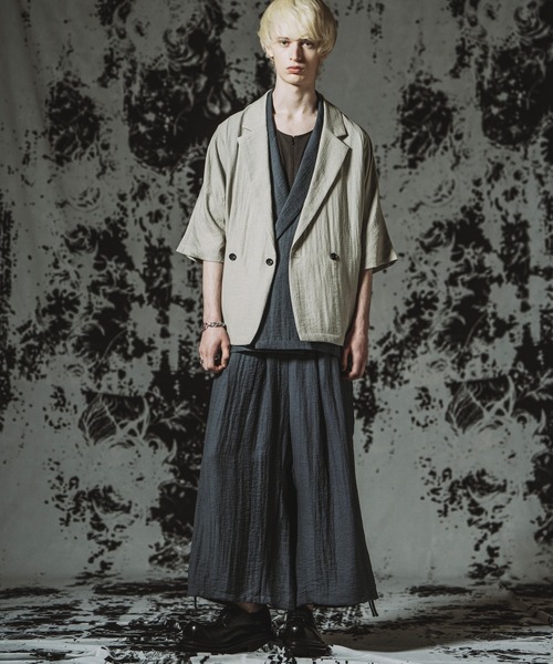 NO ID.（ノーアイディ）の「【NO ID.】Dolman Half Sleeve 2Way Jacket / ドルマン ハーフスリーブ 2ウェイ ジャケット（テーラードジャケット・メンズ・ブラック/グレー/ブルーグレー・ONE SIZE）」の16枚目の写真