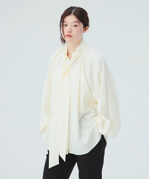 BEAMS HEART(ビームスハート)の「ボウタイ セット ノーカラー ブラウス(シャツ/ブラウス・レディース・サックスブルー/チャコールグレー/ホワイト系その他5・FREE)」の2枚目の写真