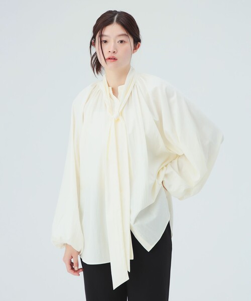 BEAMS HEART(ビームスハート)の「ボウタイ セット ノーカラー ブラウス(シャツ/ブラウス・レディース・サックスブルー/チャコールグレー/ホワイト系その他5・FREE)」の6枚目の写真