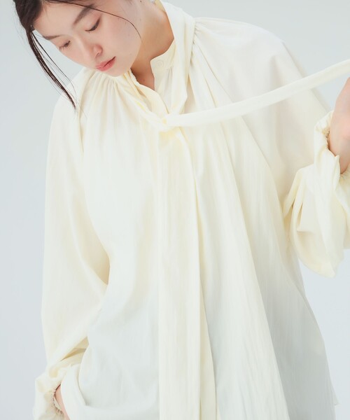 BEAMS HEART(ビームスハート)の「ボウタイ セット ノーカラー ブラウス(シャツ/ブラウス・レディース・サックスブルー/チャコールグレー/ホワイト系その他5・FREE)」の7枚目の写真