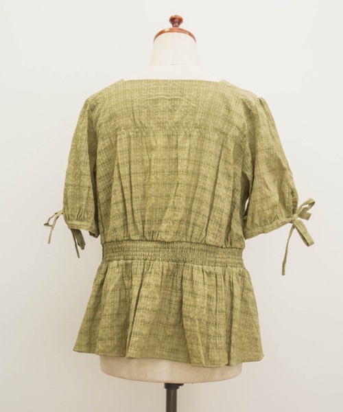 CLETTE(クレット)の「CLETTEオリジナル袖リボンチェックペプラムブラウス(シャツ/ブラウス・レディース・アイボリー/グリーン/チャコールグレー・4L/3L/LL)」の7枚目の写真