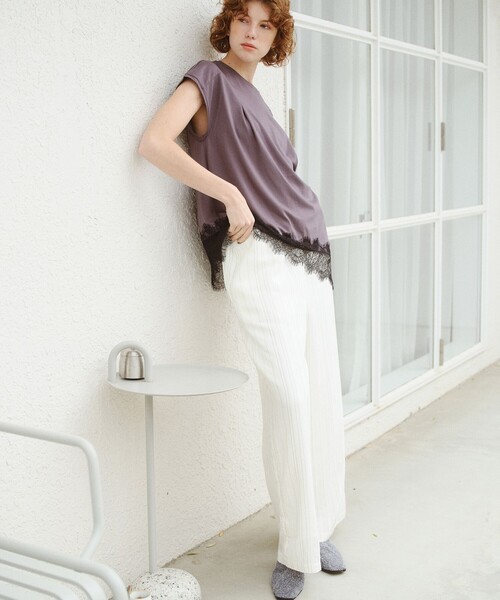 BIANCA(ビアンカ)の「【接触冷感】スムースポンチレースコンビカットソー(Tシャツ/カットソー・レディース・チャコールグレー/ホワイト/ブラウン/ブラック・38)」の9枚目の写真
