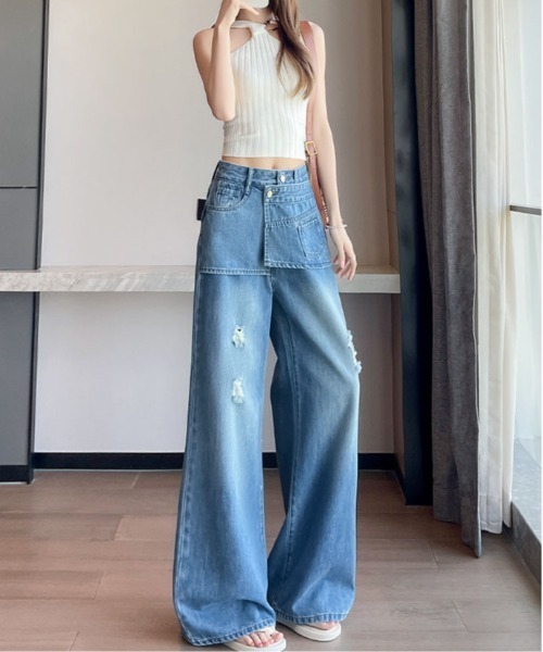 &soiree(アンドソワレ)の「ラップスカートデザインダメージ入りデニムワイドパンツ(デニムパンツ・レディース・ブルー・LARGE/X-LARGE/X-SMALL/SMALL/MEDIUM)」の2枚目の写真