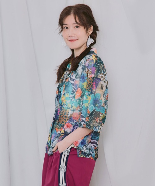 ScoLar(スカラー)の「ScoLar(スカラー) ポスターコラージュ柄or花ネコ柄シャツ(シャツ/ブラウス・レディース・ブラック/アイボリー・MEDIUM)」の12枚目の写真