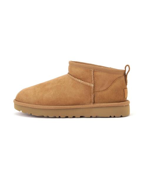 UGG(アグ)の「UGG(アグ)Classic Ultra Mini/1116109(ブーツ・レディース・ブラック/ベージュ・8/7/6)」の4枚目の写真