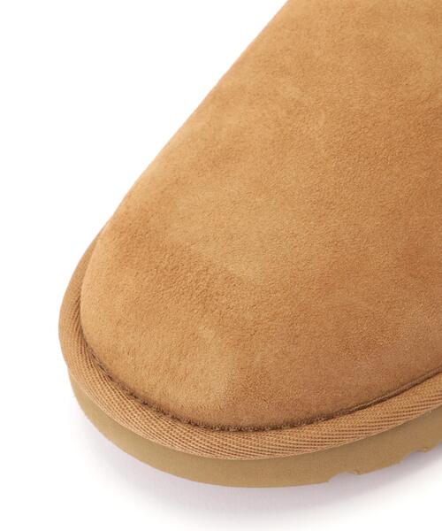 UGG(アグ)の「UGG(アグ)Classic Ultra Mini/1116109(ブーツ・レディース・ブラック/ベージュ・8/7/6)」の5枚目の写真