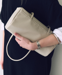 アルロボウリングショルダーバッグ Arlo Bowling Shoulder Bag_Ivory