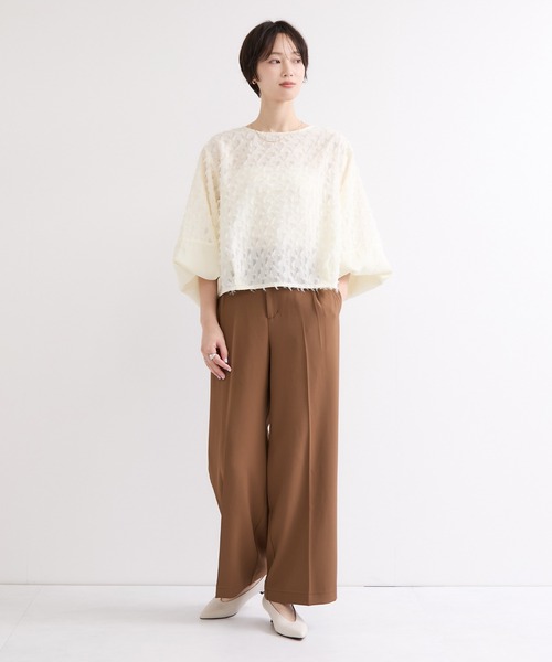 le cercle ADAM ET ROPE'(ルセルクルアダムエロペ)の「袖切り替えジャガードブラウス(シャツ/ブラウス・レディース・オフホワイト/パープル/ブラック・FREE)」の7枚目の写真