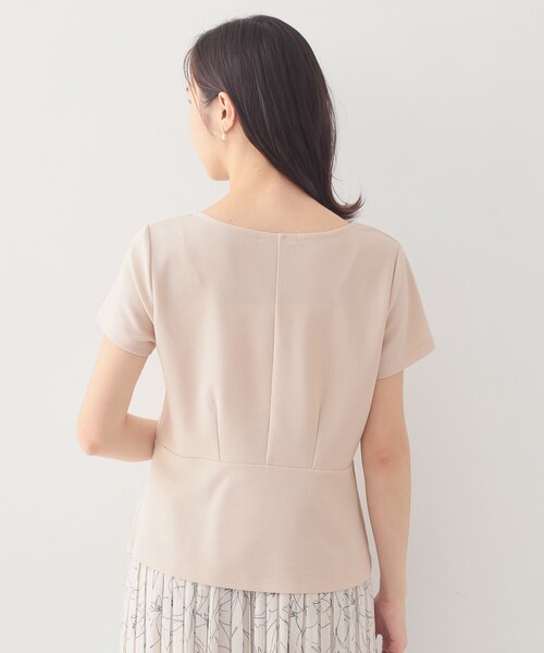 index(インデックス)の「【接触冷感/UVケア】スクエアネックリボントップス《洗濯機OK》(Tシャツ/カットソー・レディース・ネイビー系5/サックスブルー系5/ベージュ系その他2/オフホワイト・36/38/40/42)」の18枚目の写真