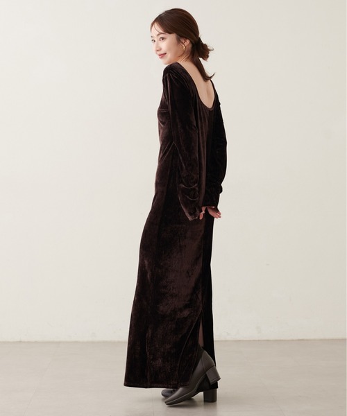 natural couture（ナチュラルクチュール）の「【ZOZO限定】ベロアバックオープンワンピース（ワンピース・レディース・ブラック/ベージュ/ブラウン・FREE）」の10枚目の写真