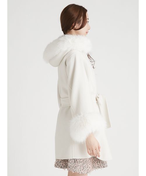 CELFORD(セルフォード)の「フードファーAラインミドルコート(ピーコート・レディース・アイボリー/ピンクベージュ/ライトグレー・36/38)」の13枚目の写真