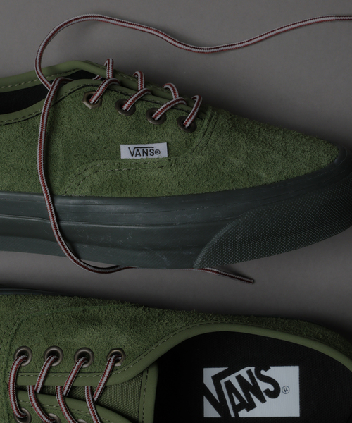 VANS(バンズ)の「VANS / ヴァンズ PREMIUM オーセンティック フィールド(スニーカー・メンズ・ダークグリーン/キャメル・28cm/27cm/26cm)」の2枚目の写真
