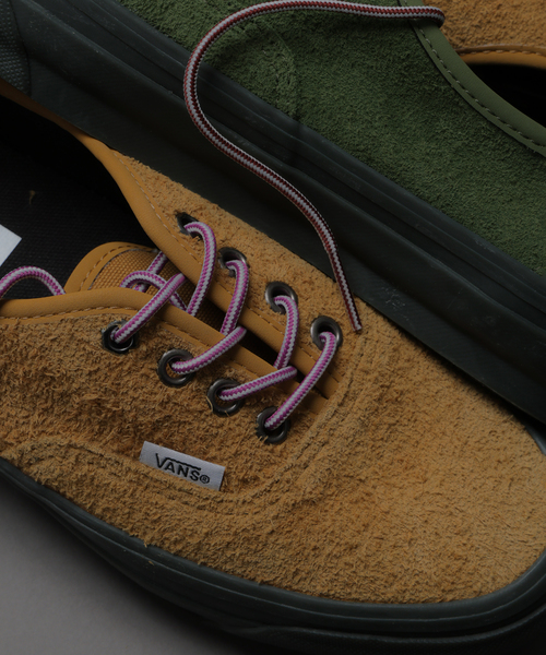 VANS(バンズ)の「VANS / ヴァンズ PREMIUM オーセンティック フィールド(スニーカー・メンズ・ダークグリーン/キャメル・28cm/27cm/26cm)」の4枚目の写真
