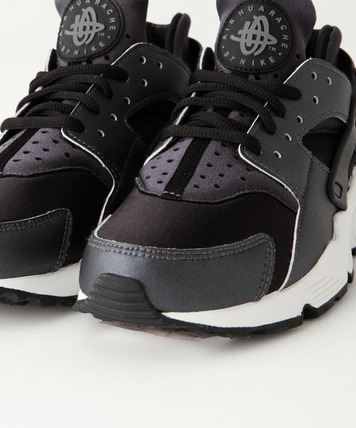 Another Edition(アナザーエディション)の「NIKE AIR HUARACHE RAN SE◆(スニーカー・レディース・ブラック/シルバー・24.0cm/23.0cm/25.0cm)」の6枚目の写真