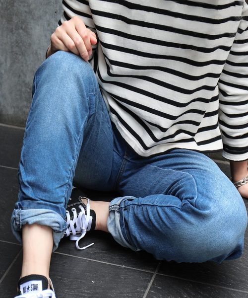 Fashion Letter（ファッションレター）の「ウエストゴム美脚デニムパンツ（大きいサイズ）（デニムパンツ・レディース・ネイビー/ブルー・M/LL/L/3L/4L）」の16枚目の写真