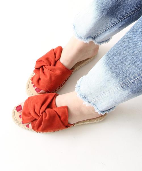 coen（コーエン）の「リボンフラットエスパドリーユサンダル（サンダル・レディース・ブラック/ダークブラウン/レッド系その他・LARGE/MEDIUM/SMALL）」の3枚目の写真