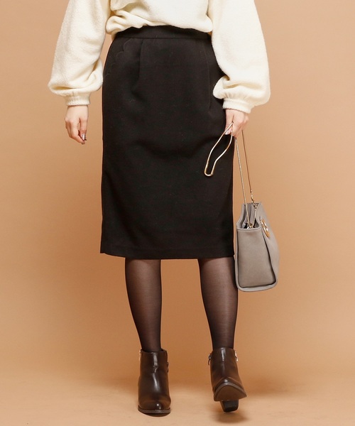 natural couture（ナチュラルクチュール）の「スカラップポケットゆるタイト（スカート・レディース・ブラック/オフホワイト/キャメル/グレー/ブラック系その他/グリーン・FREE）」の3枚目の写真