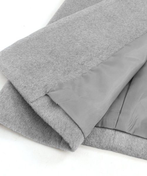 Pierrot（ピエロ）の「ウールタッチロング チェスターコート（ダウンジャケット/コート・レディース・オフホワイト/ブラック/グレー/キャメル/ラベンダー/チェック/ブルー系その他/ライトベージュ・L/M）」の22枚目の写真