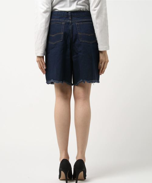 STYLEBLOCK（スタイルブロック）の「カットオフデニムショートパンツ（デニムパンツ・レディース・ブルー/ライトブルー/ダークブルー・L/M/S/XL/XS）」の5枚目の写真