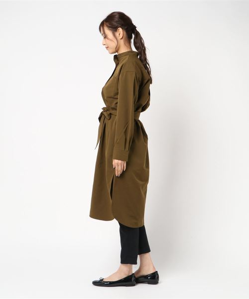 AIGLE（エーグル）の「スタンドカラー ロングシャツコート（ワンピース・レディース・レッド/カーキ・40/38）」の3枚目の写真