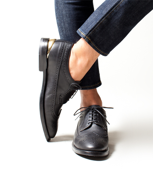 NANO universe(ナノユニバース)の「CAMINANDO(カミナンド)/ 別注WING TIP(ドレスシューズ・メンズ・ブラック/ブラウン・7/8/9)」の3枚目の写真