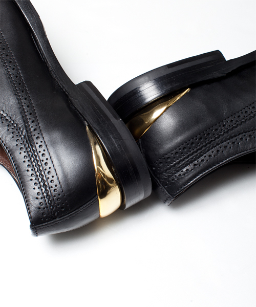 NANO universe(ナノユニバース)の「CAMINANDO(カミナンド)/ 別注WING TIP(ドレスシューズ・メンズ・ブラック/ブラウン・7/8/9)」の10枚目の写真