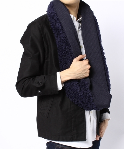 Lui's(ルイス)の「Lui's ボアスヌード(ストール/ショール・メンズ・ブラック/ネイビー・FREE)」の4枚目の写真