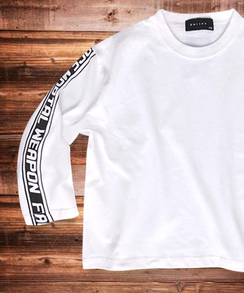 THE CASUAL（カジュアル）の「プリント長袖BIGロンT カットソー キッズ（Tシャツ/カットソー・キッズ・チャコール/レモンイエロー/ブルー系その他/ネイビー/杢グレー/ロイヤルブルー/オフホワイト/レッド/ホワイト系その他2/ホワイト系その他・130cm/160cm/140cm/150cm/120cm/110cm）」の3枚目の写真