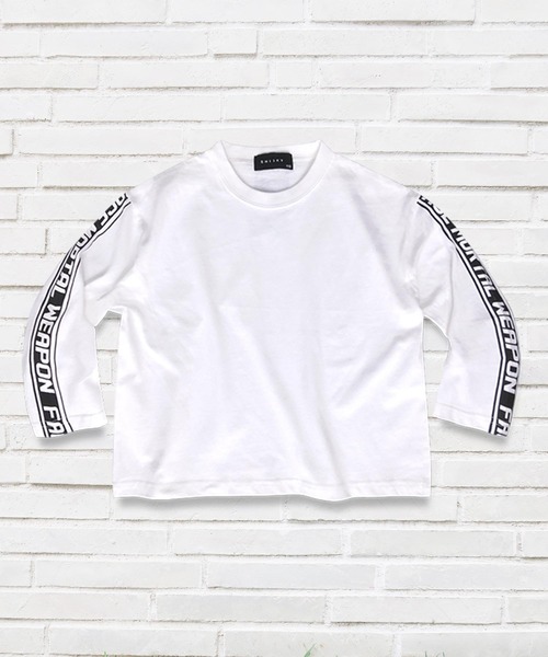 THE CASUAL（カジュアル）の「プリント長袖BIGロンT カットソー キッズ（Tシャツ/カットソー・キッズ・チャコール/レモンイエロー/ブルー系その他/ネイビー/杢グレー/ロイヤルブルー/オフホワイト/レッド/ホワイト系その他2/ホワイト系その他・130cm/160cm/140cm/150cm/120cm/110cm）」の20枚目の写真