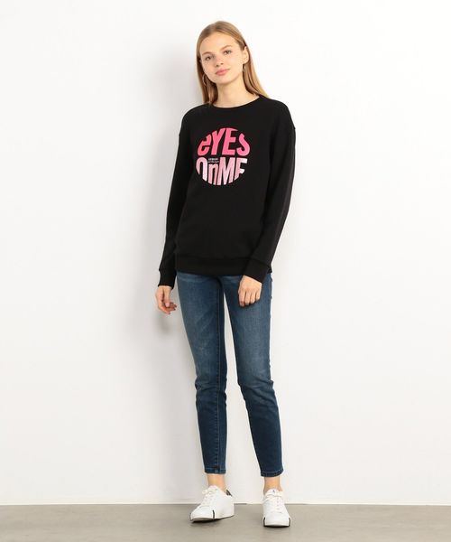 ARMANI EXCHANGE(アルマーニエクスチェンジ)の「【A|Xアルマーニ エクスチェンジ】「EYES ON ME」デザイン スウェットトップス(スウェット・レディース・ブルー/ブラック・MEDIUM/SMALL/X-SMALL/LARGE)」の3枚目の写真