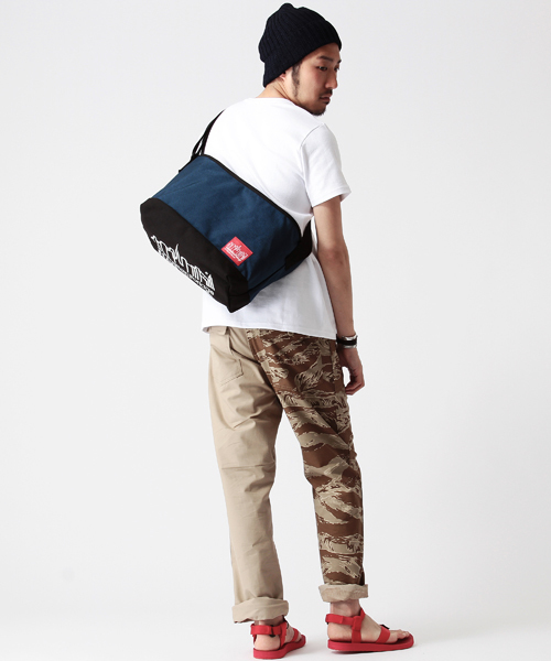BEAMS（ビームス）の「○Manhattan Portage×BEAMS / 別注 1631BM メッセンジャーバッグ（メッセンジャーバッグ・メンズ・マスタード/ネイビー・ONE SIZE）」の11枚目の写真