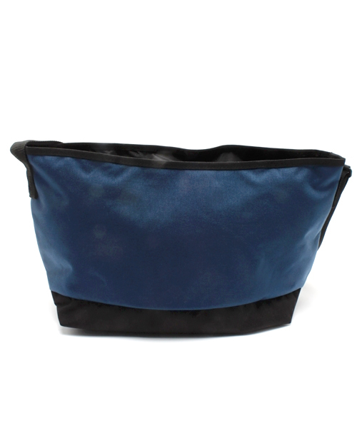 BEAMS（ビームス）の「○Manhattan Portage×BEAMS / 別注 1631BM メッセンジャーバッグ（メッセンジャーバッグ・メンズ・マスタード/ネイビー・ONE SIZE）」の4枚目の写真