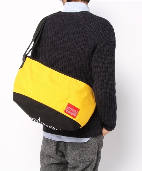 BEAMS（ビームス）の「○Manhattan Portage×BEAMS / 別注 1631BM メッセンジャーバッグ（メッセンジャーバッグ・メンズ・マスタード/ネイビー・ONE SIZE）」の9枚目の写真