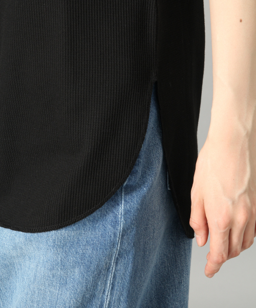 LOWRYS FARM（ローリーズファーム）の「ワッフルユルタンク　837627（タンクトップ・レディース・ブラック/ベージュ/オフホワイト・FREE）」の9枚目の写真