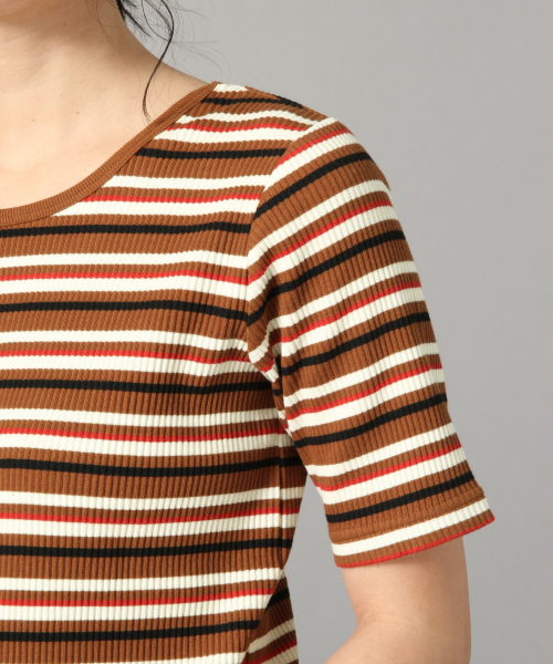 LOWRYS FARM（ローリーズファーム）の「マルチリブウシロアキ５Ｓ　840748（Tシャツ/カットソー・レディース・ブラウン/ブラック/オフホワイト/ネイビー/ベージュ・MEDIUM/LARGE）」の11枚目の写真